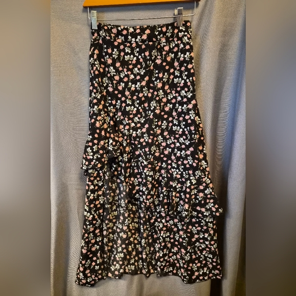 Black Floral Ruffled Maxi Skirt - Women Small - Picture 3 of 8